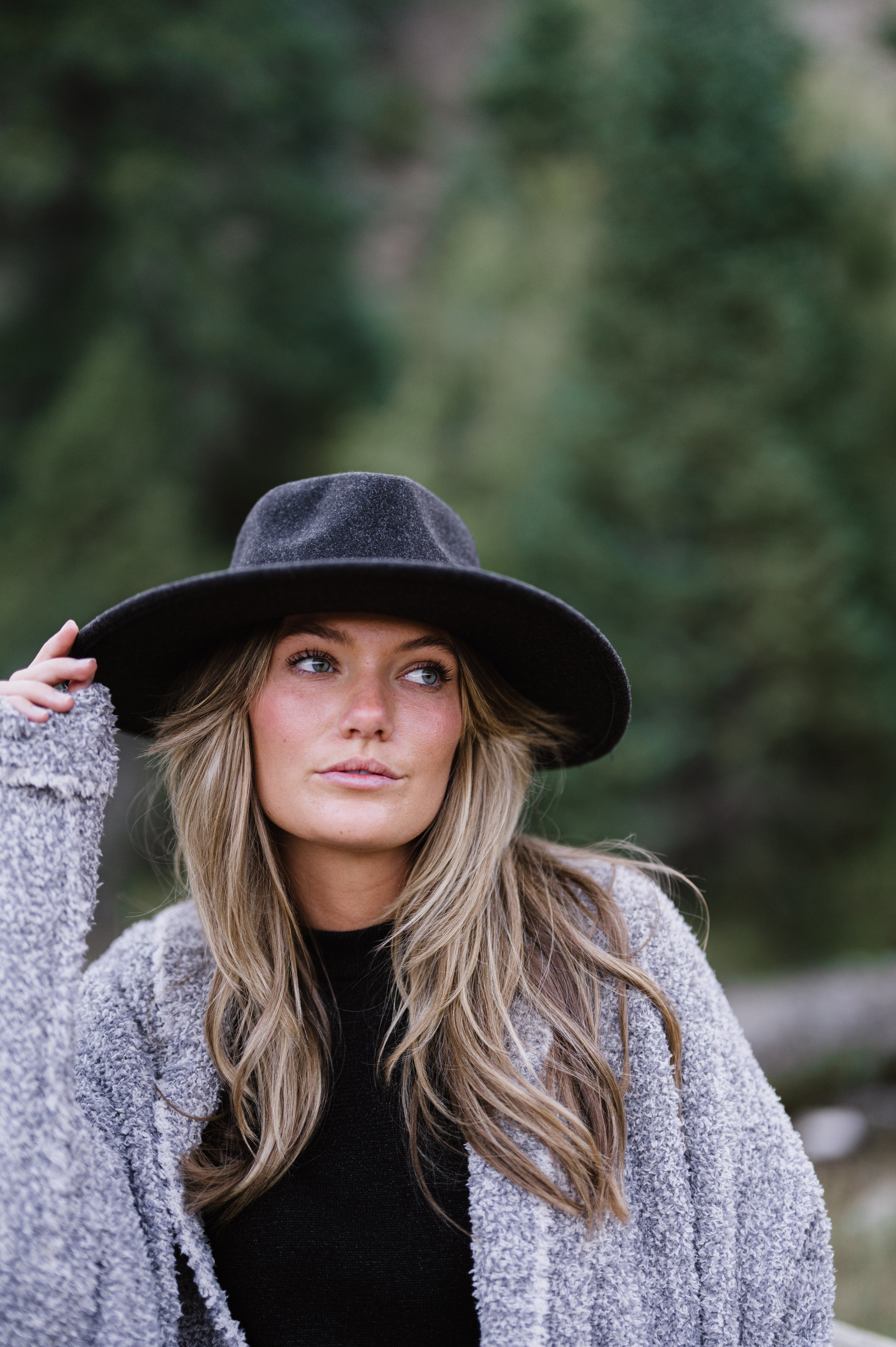 Wool Blend Wide Brim Hat w/ Belt - Black