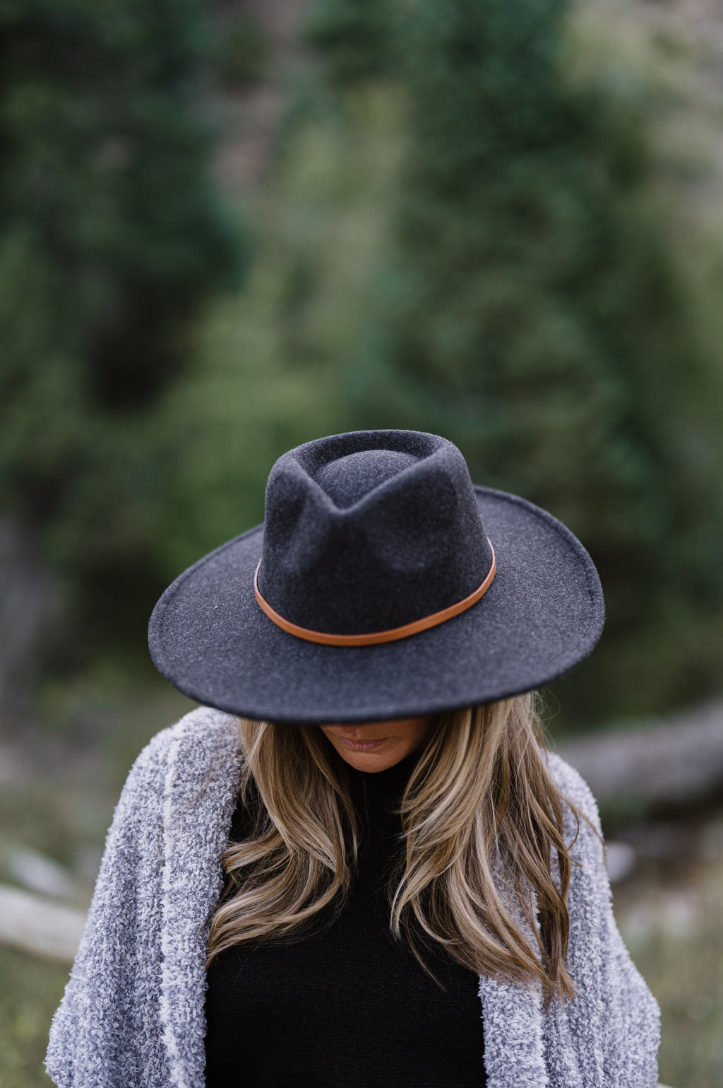 Wool Blend Wide Brim Hat w/ Belt - Black