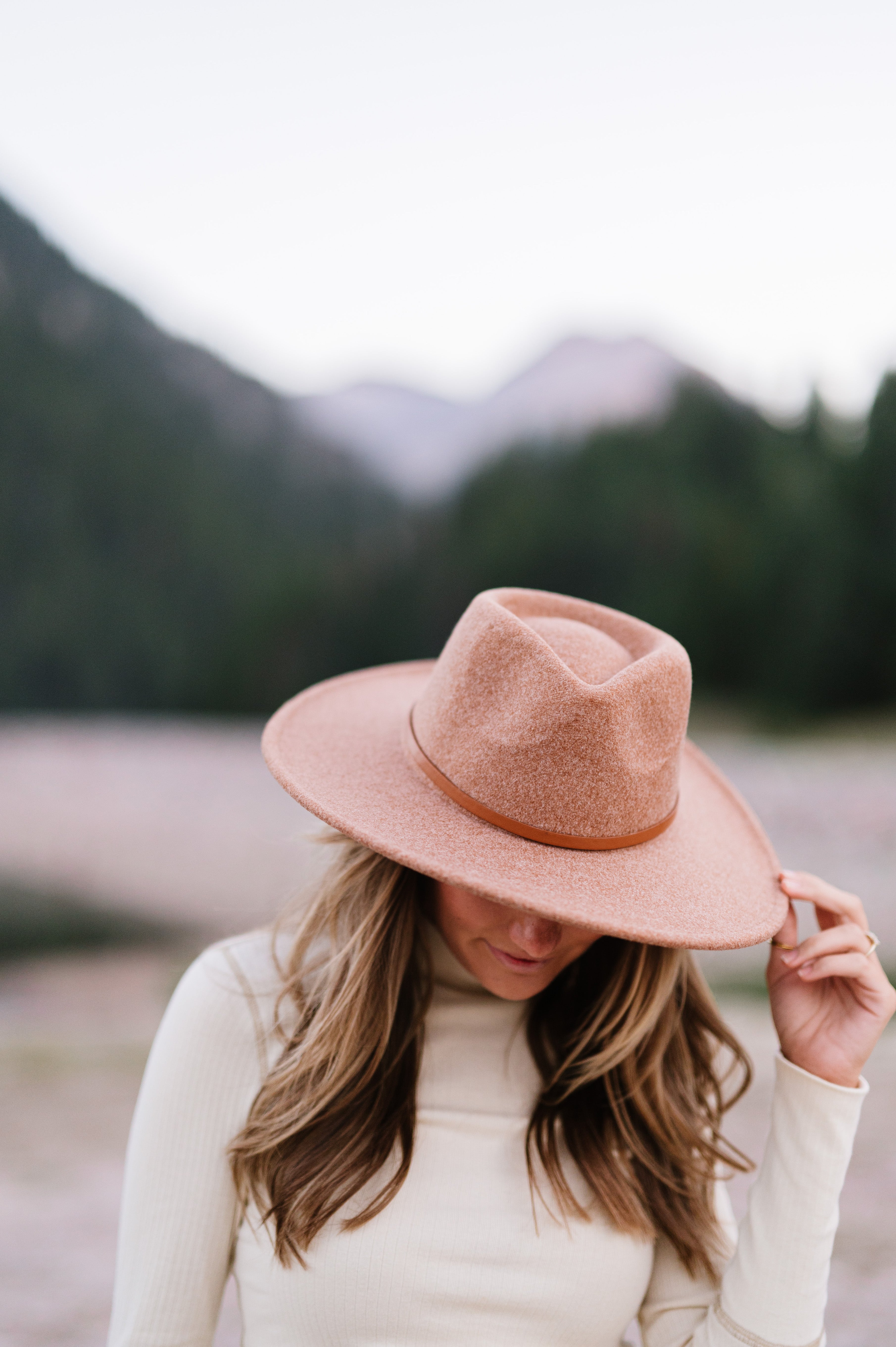 Wool Blend Wide Brim Hat w/ Belt - Camel