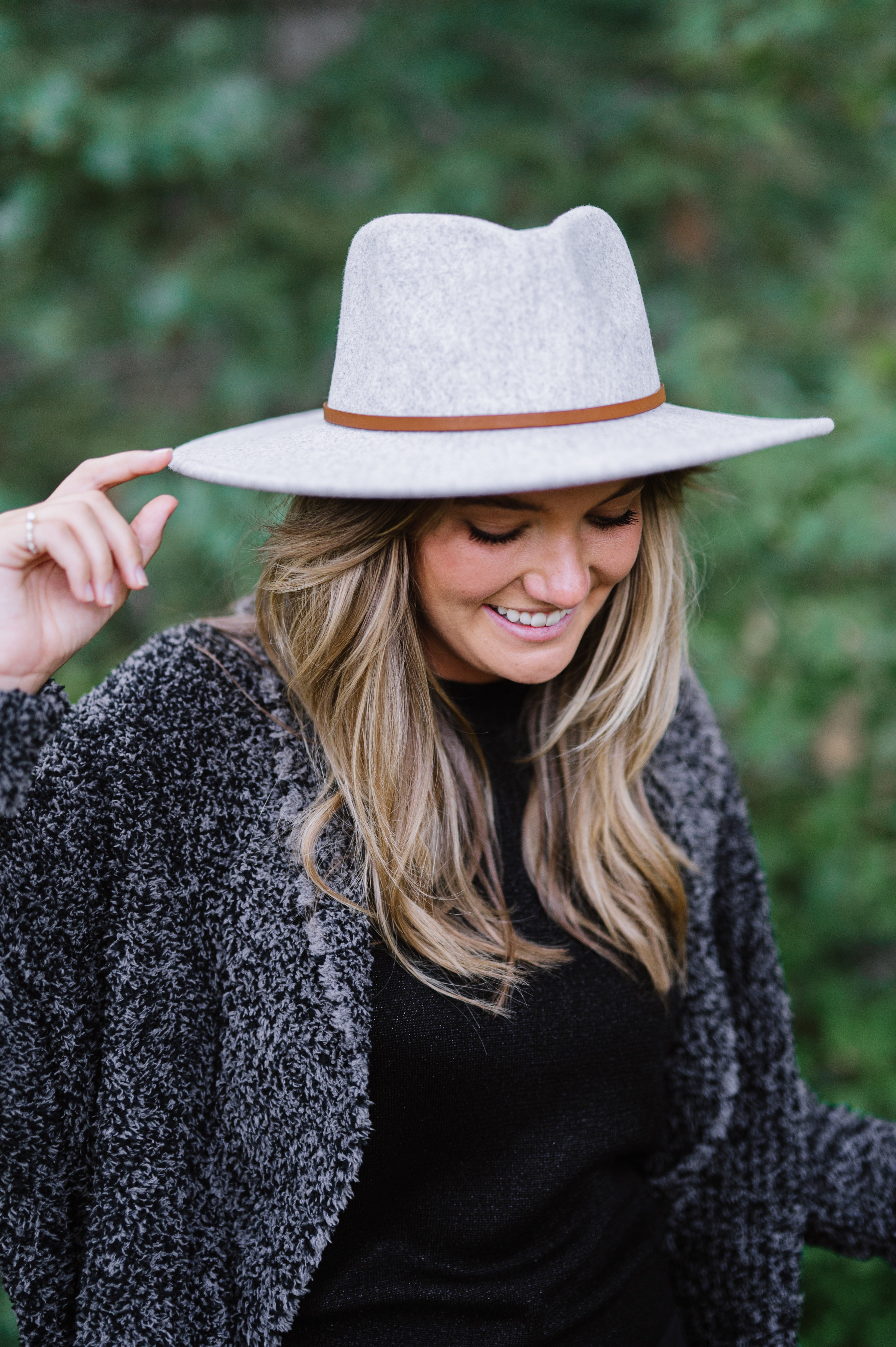 Wool Blend Wide Brim Hat w/ Belt - Grey